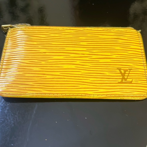 Louis Vuitton Accessories - Louis Vuitton vintage Epi coin purse